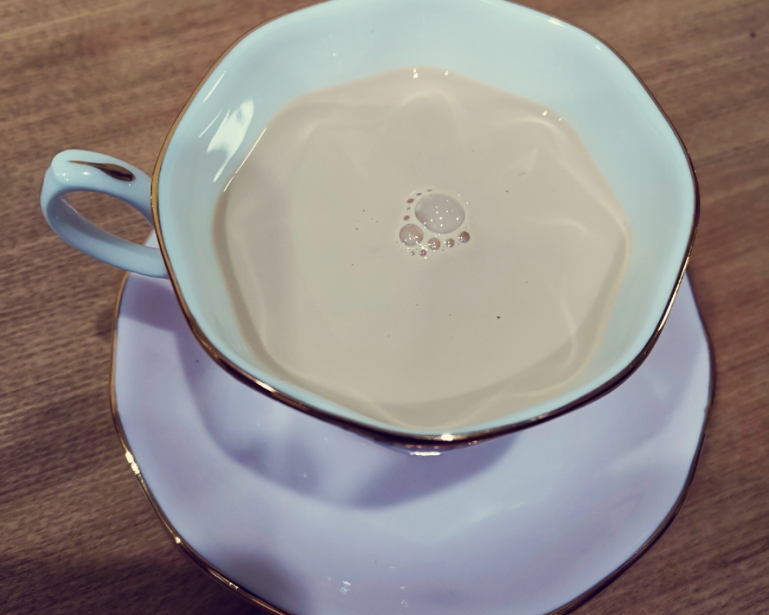 万能雪平锅之自煮奶茶的做法