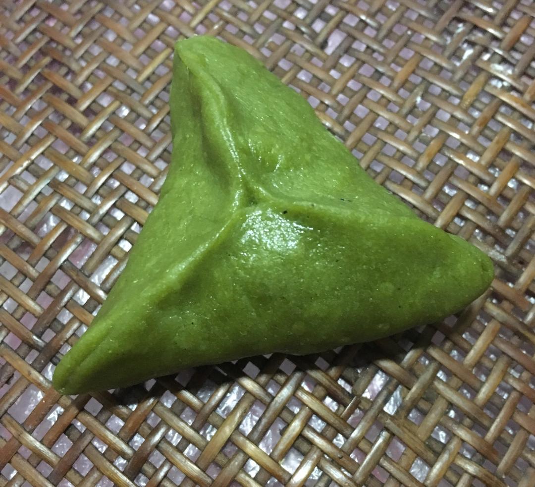 做过 清明果 青明果—艾草和芝麻馅都是放破壁机榨的