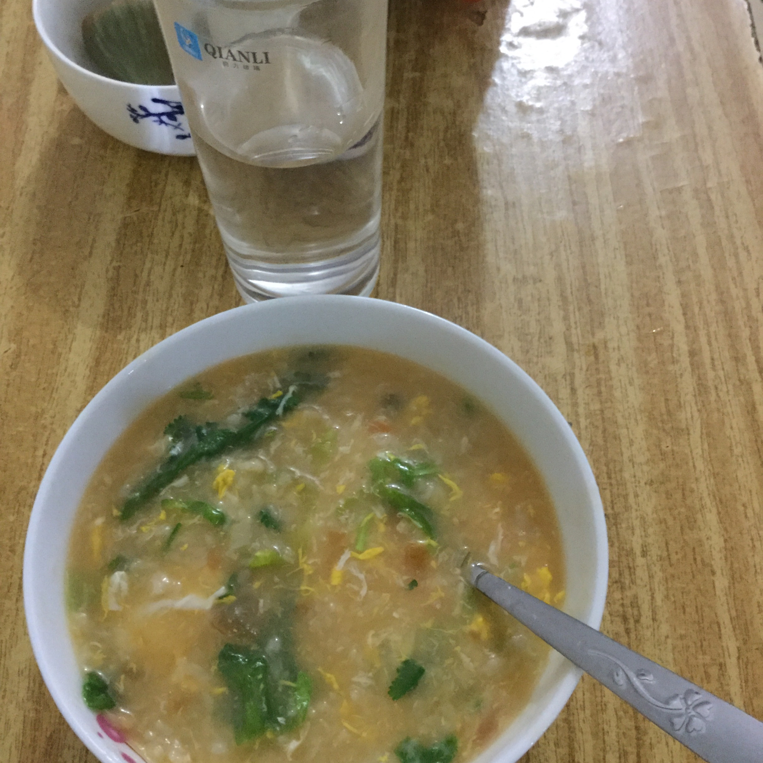 西红柿鸡蛋疙瘩汤