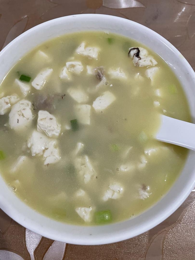 鱼头豆腐汤，简单易做零失败，鲜美得很