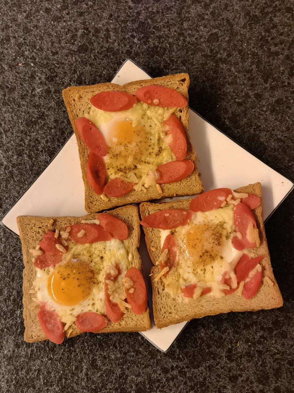 杨5w9u做的芝士火腿鸡蛋烤吐司