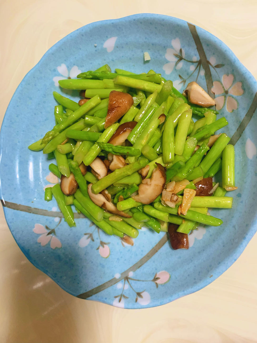 蚝油香菇芦笋