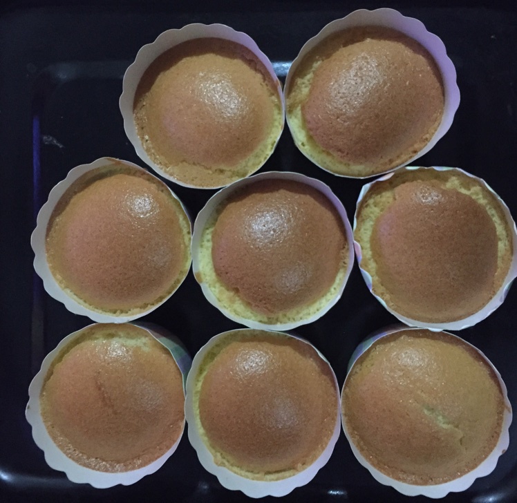 软绵绵的纸杯蛋糕