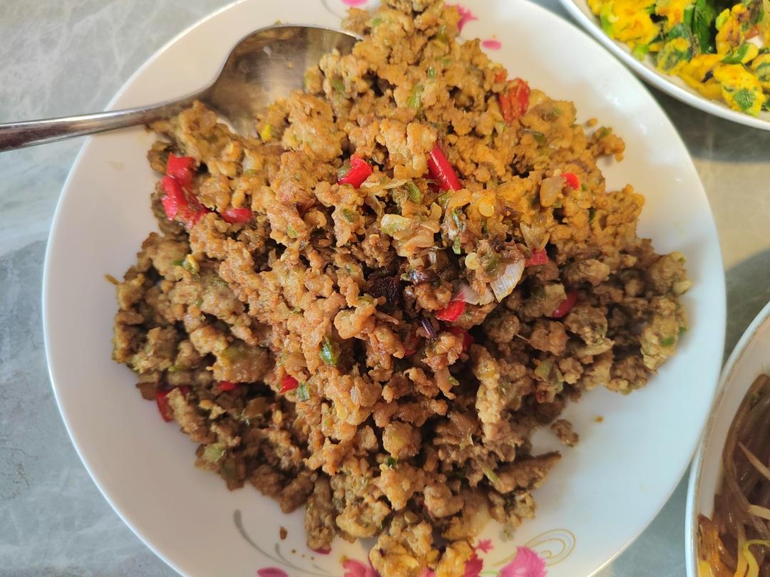 辣椒炒肉末