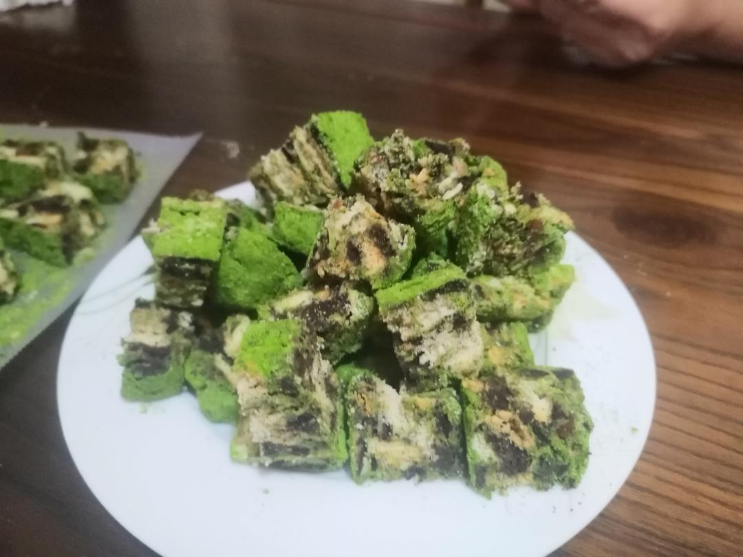 一次成功❗️抹茶草莓雪花酥～爆好吃的网红小零食！