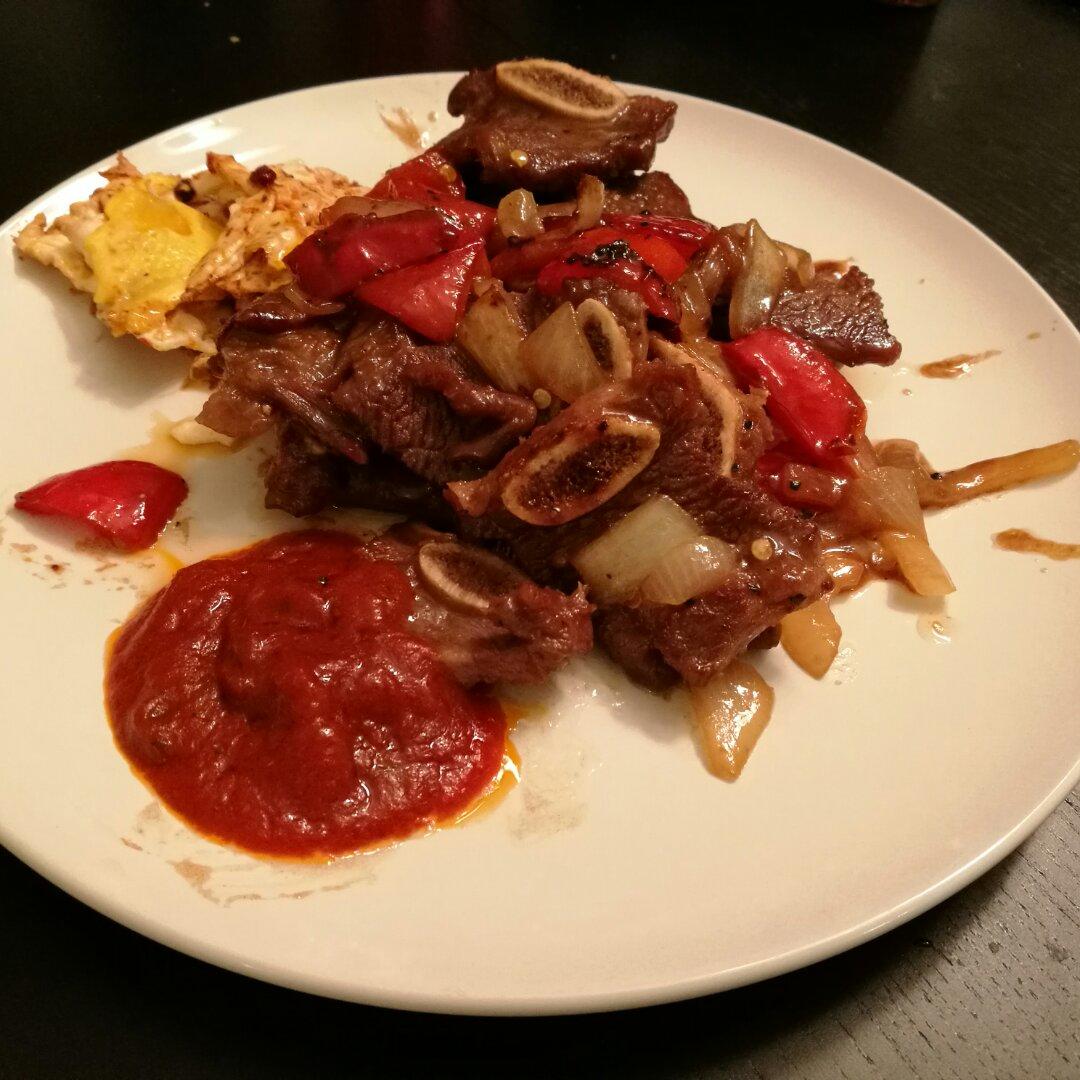 黑椒牛仔骨