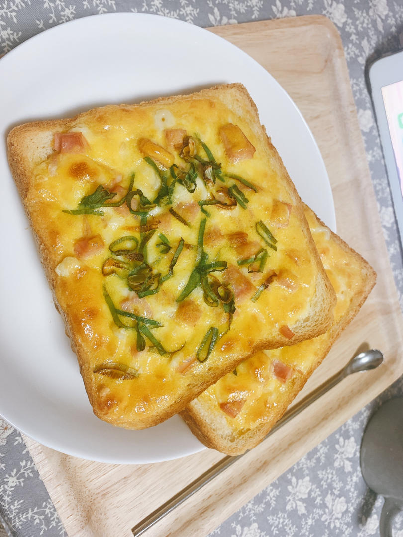 芝士火腿香葱岩烧吐司～（简易版）