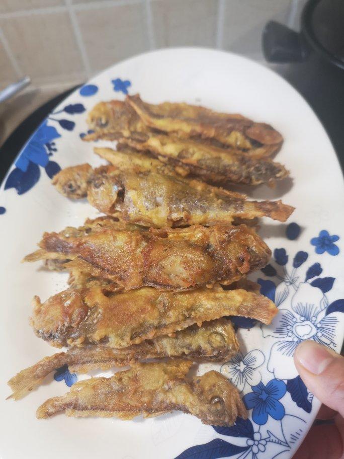 一口停不下来~椒盐酥炸小黄鱼