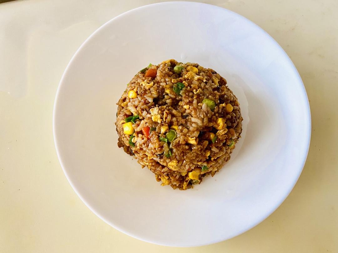 万物皆可炒的无敌炒饭，馋哭邻居家的小孩