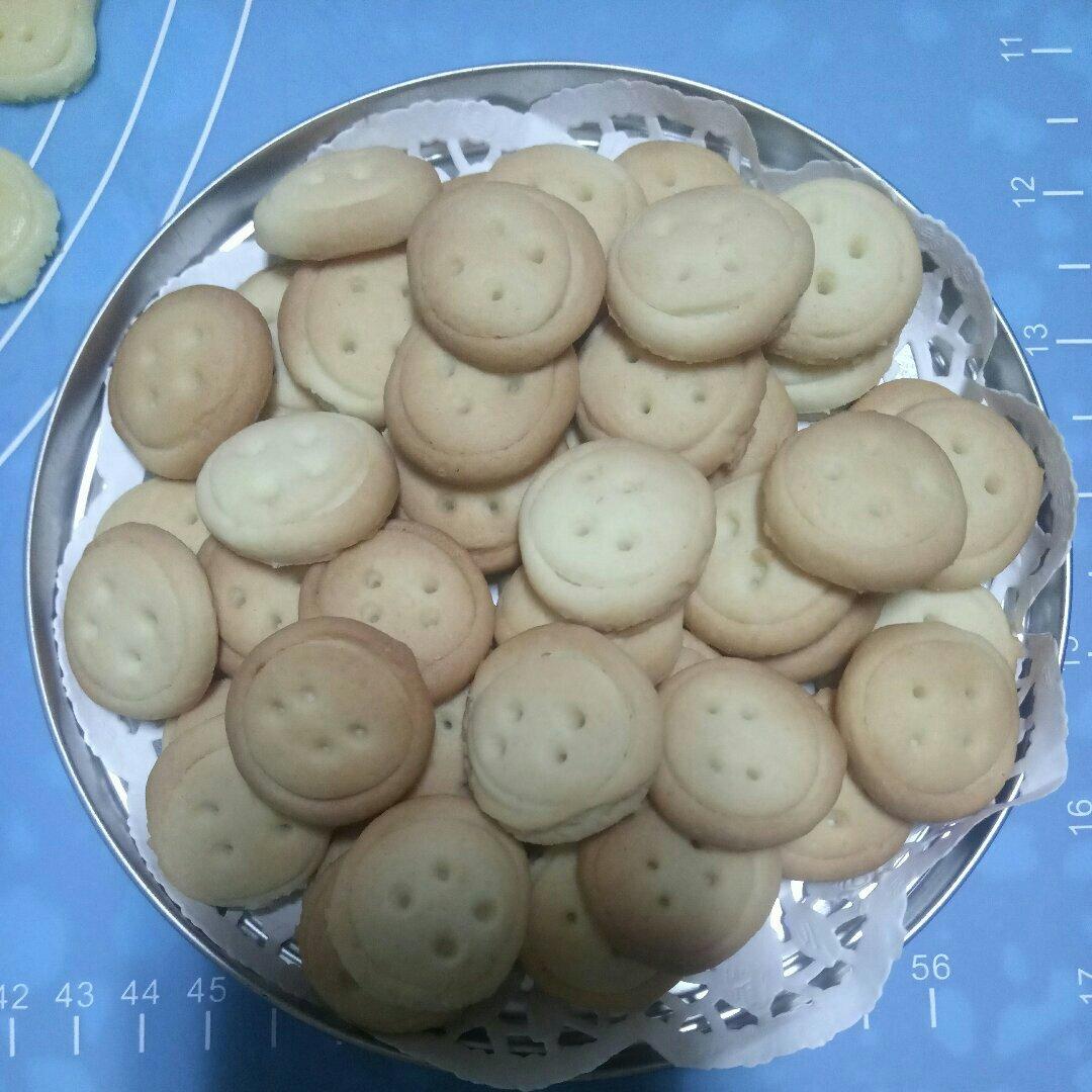 纽扣饼干┃萌到没朋友