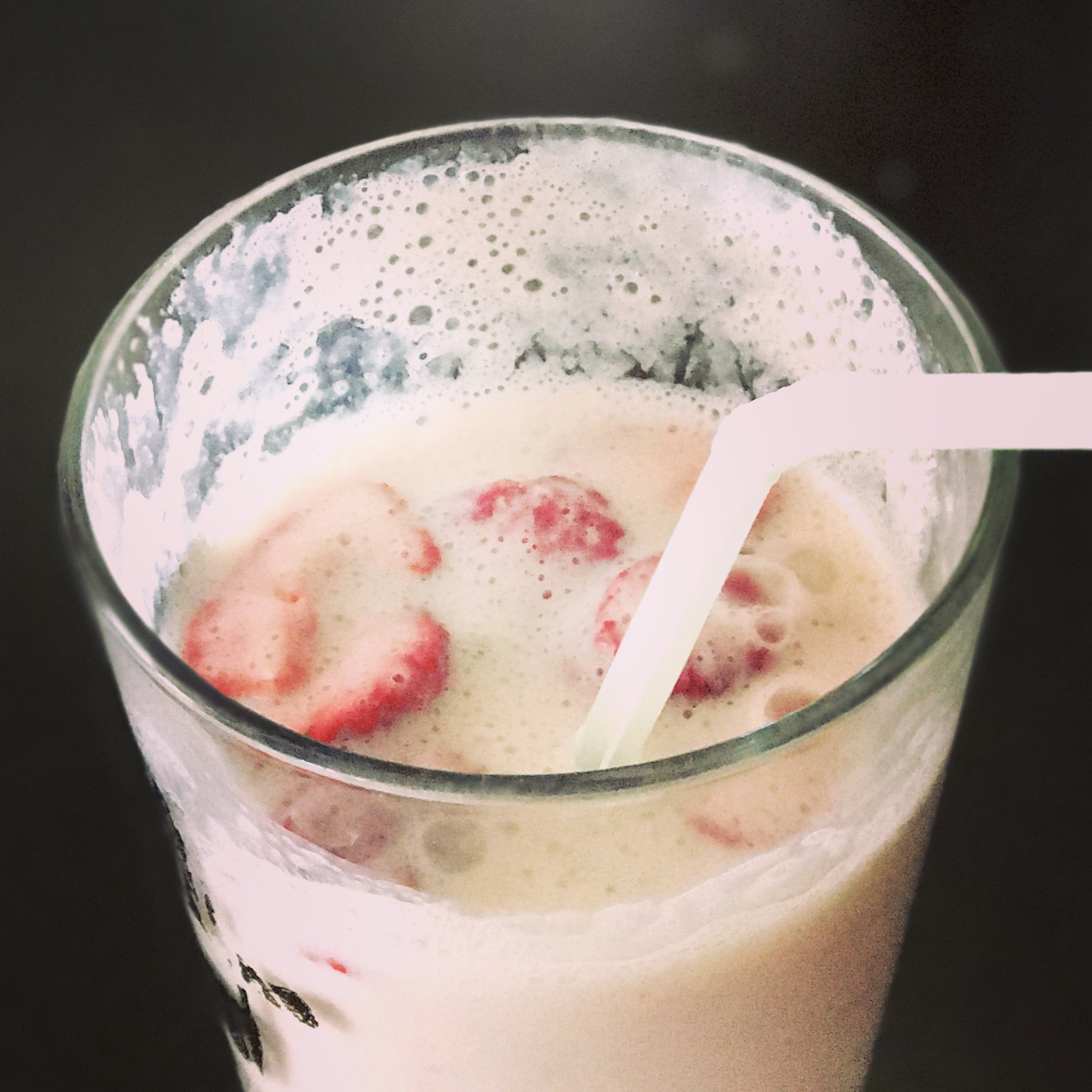 星巴克Strawberry Acai with Coconut Milk的做法