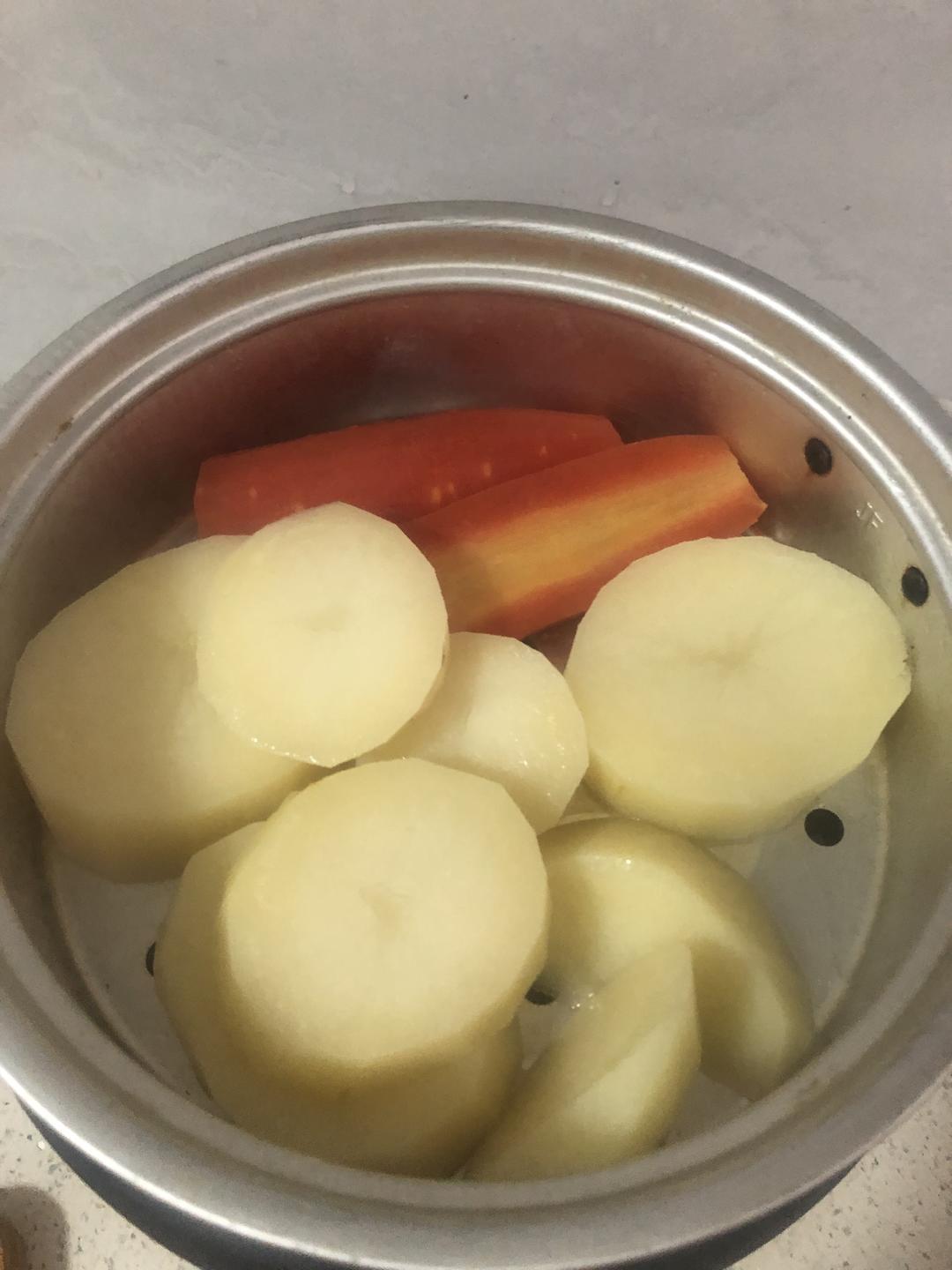 吃一口，超治愈的土豆泥沙拉的做法 步骤1