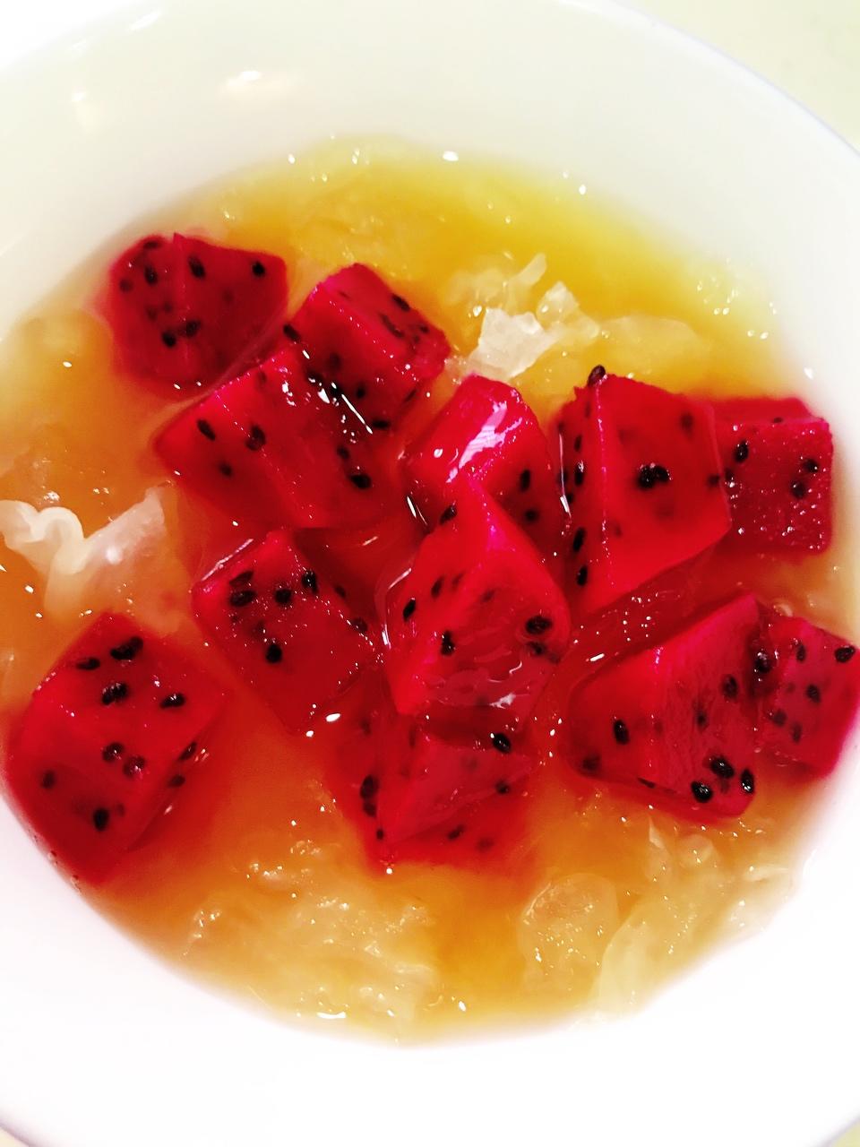 水果银耳羹的做法