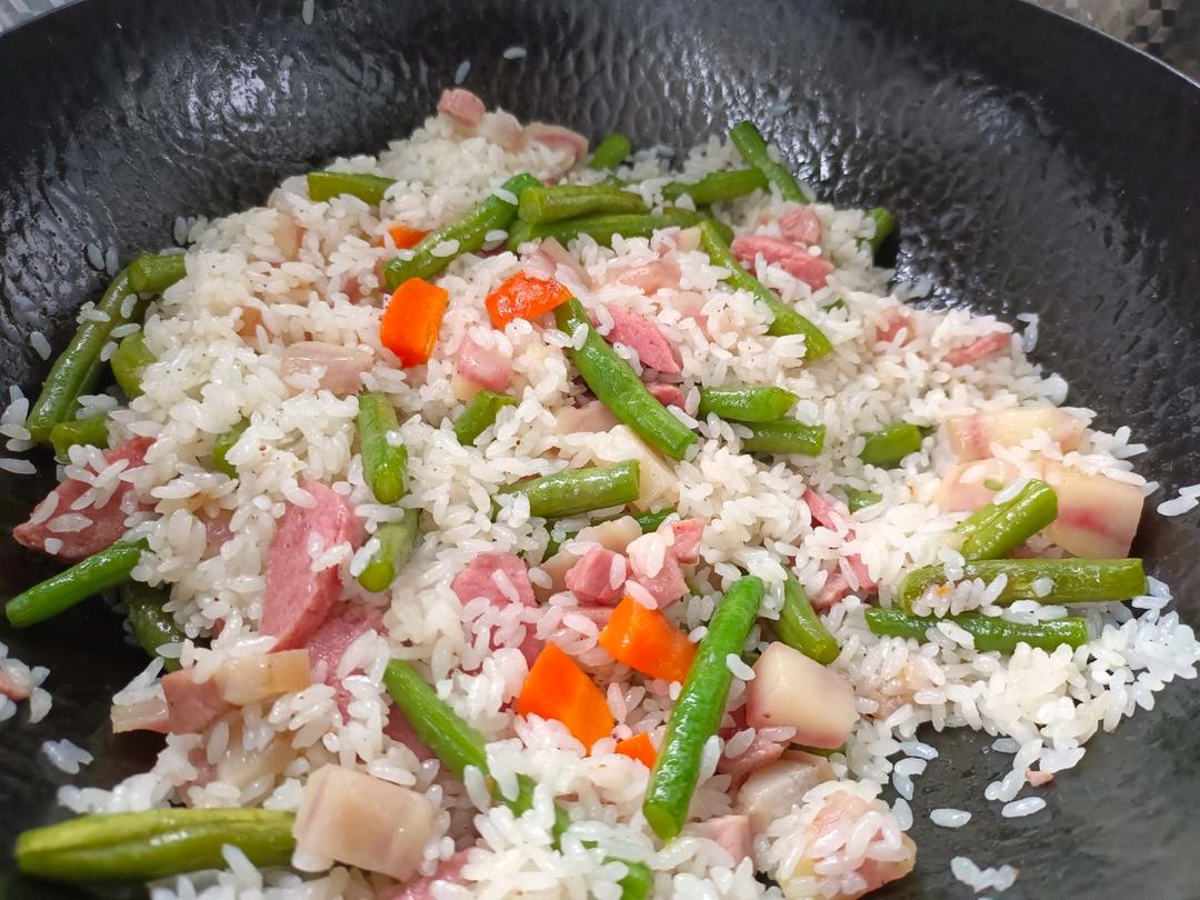 豆角土豆焖饭