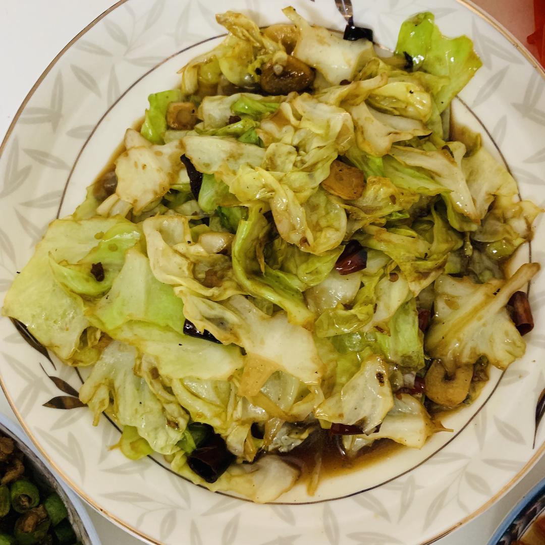 阿婆手撕包菜