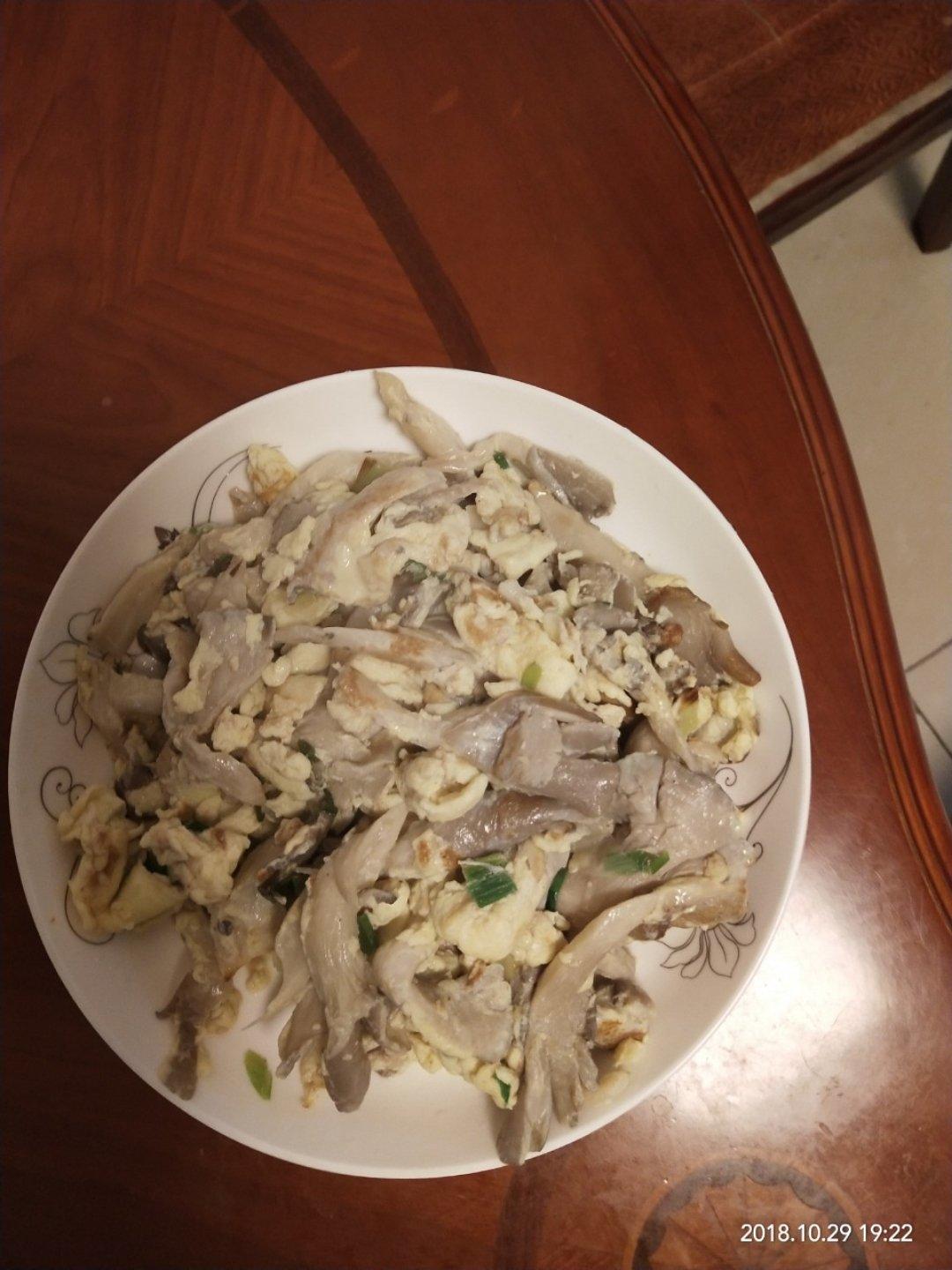 蘑菇炒鸡蛋