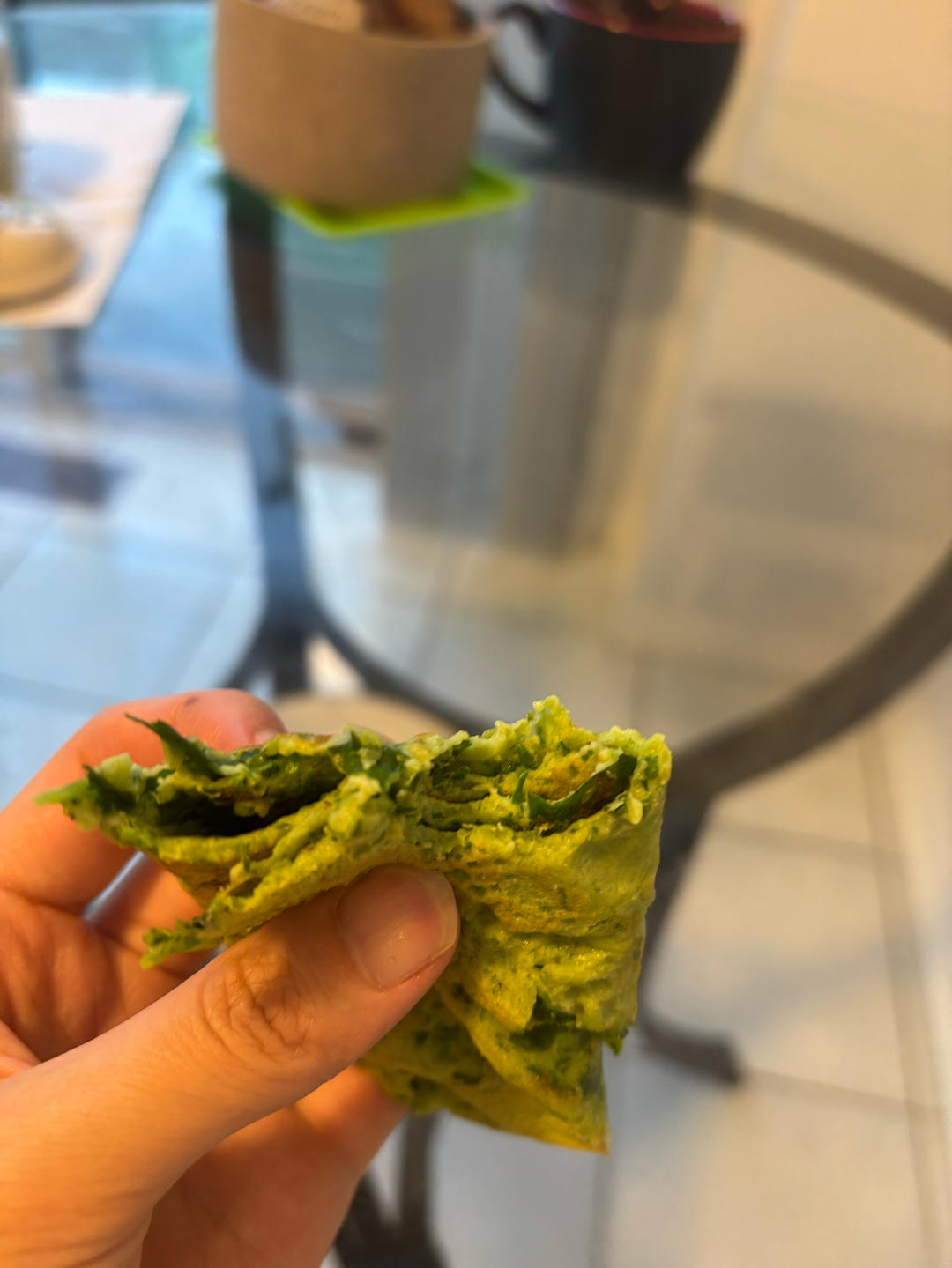 芹菜叶蛋饼的做法