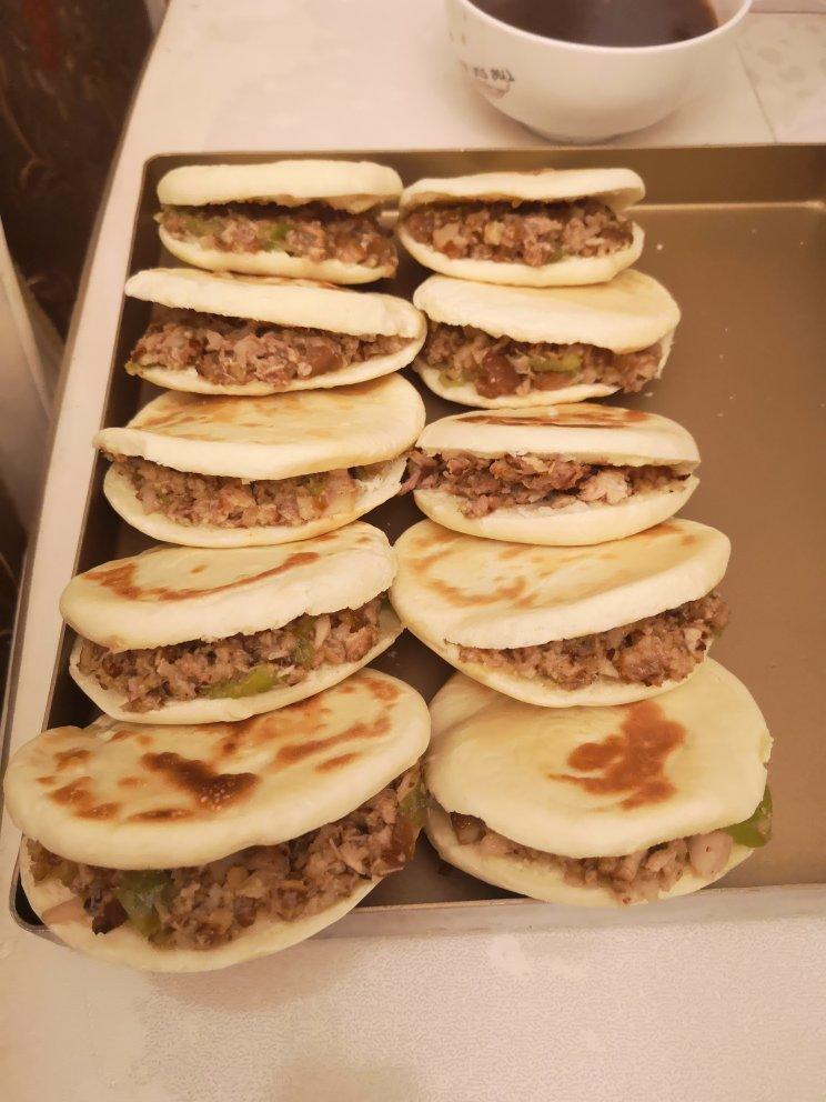 jyy1987做的肉夹馍白吉馍的制作