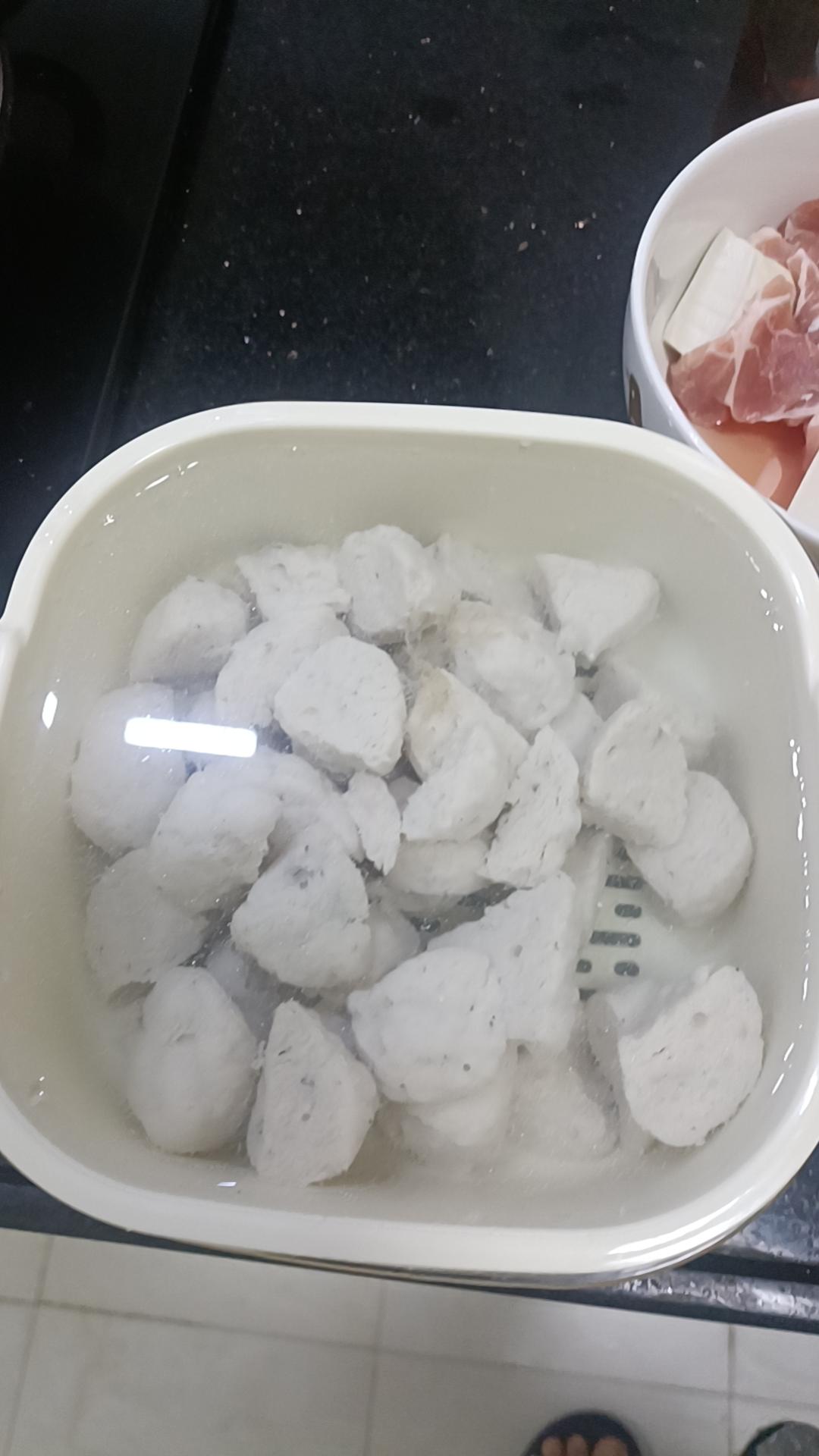 QQ弹弹的鱼丸（绞肉机做鱼丸）