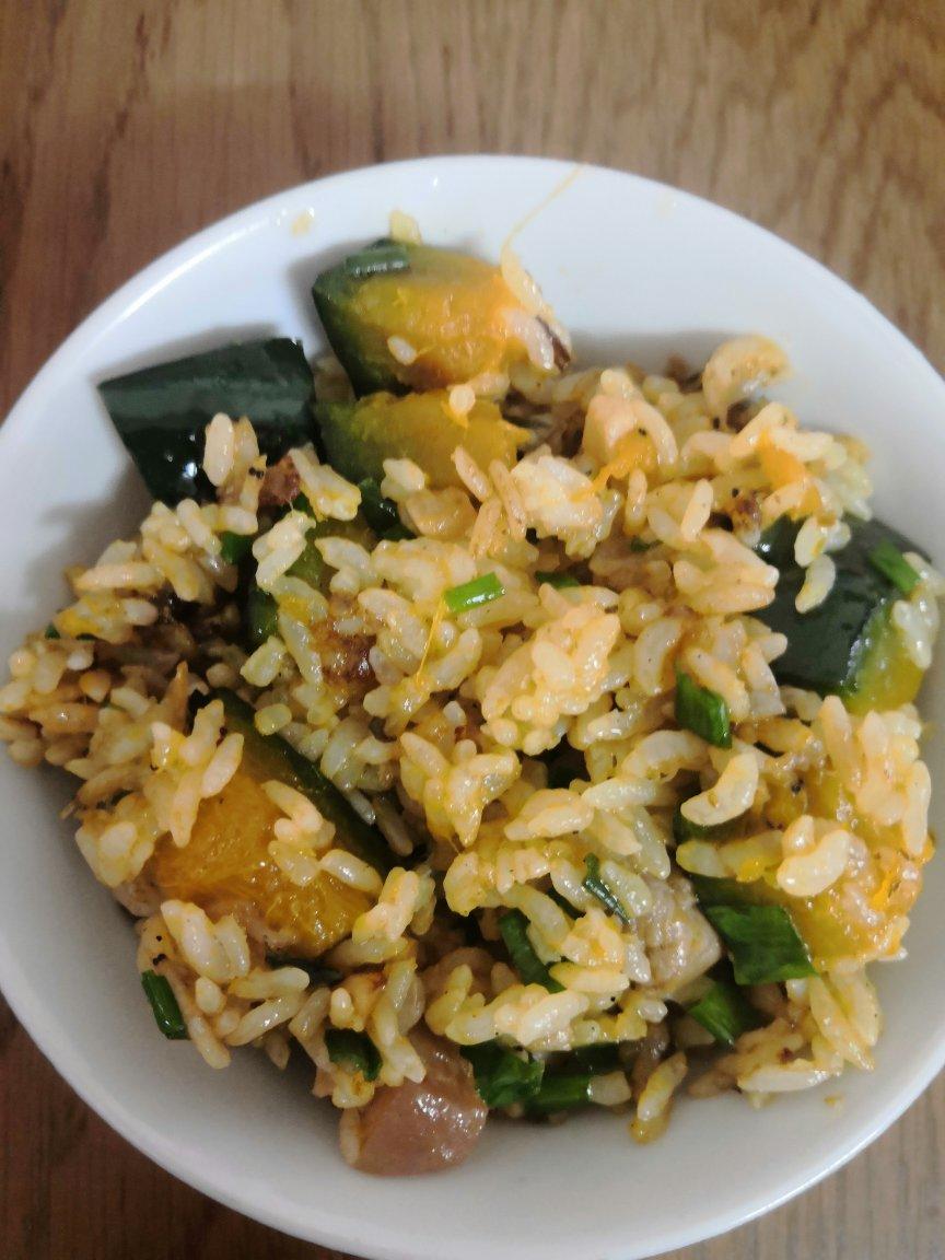 美味到不行的南瓜饭
