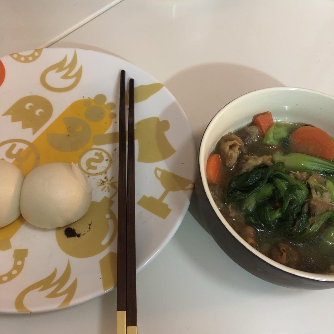 十分钟一餐之菠菜肥牛