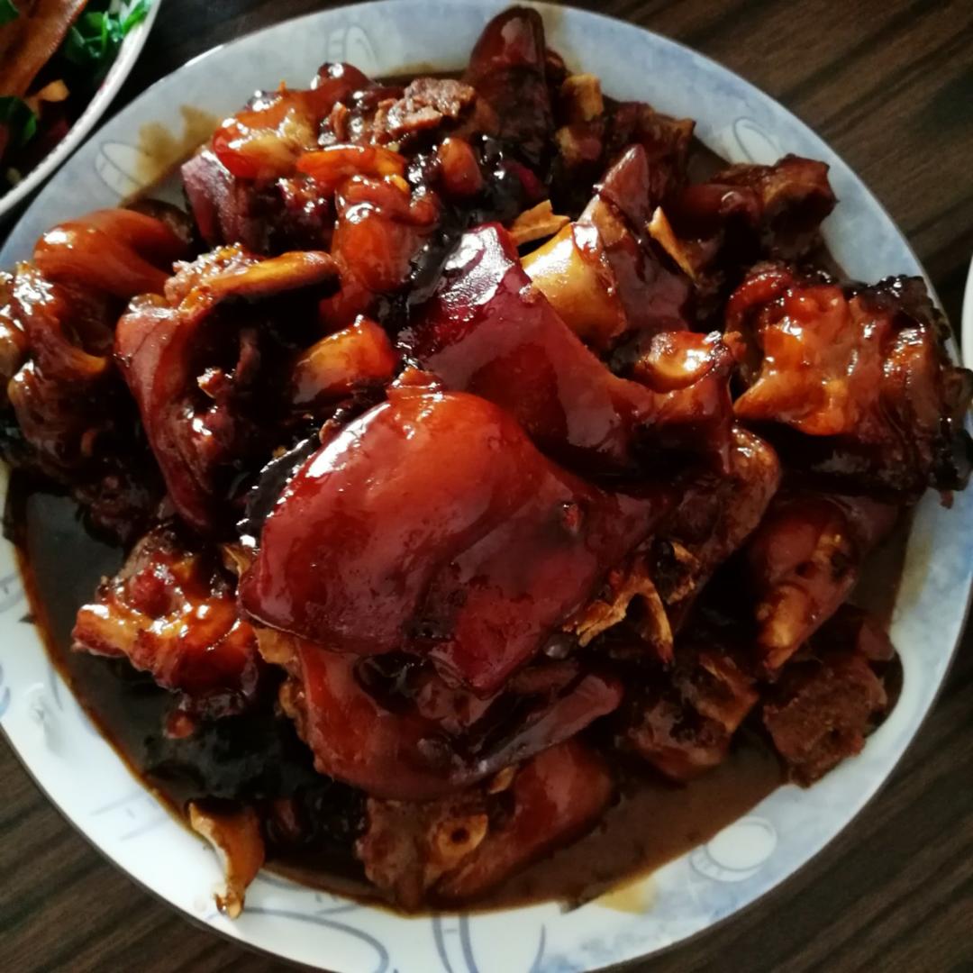 【电饭煲猪蹄】