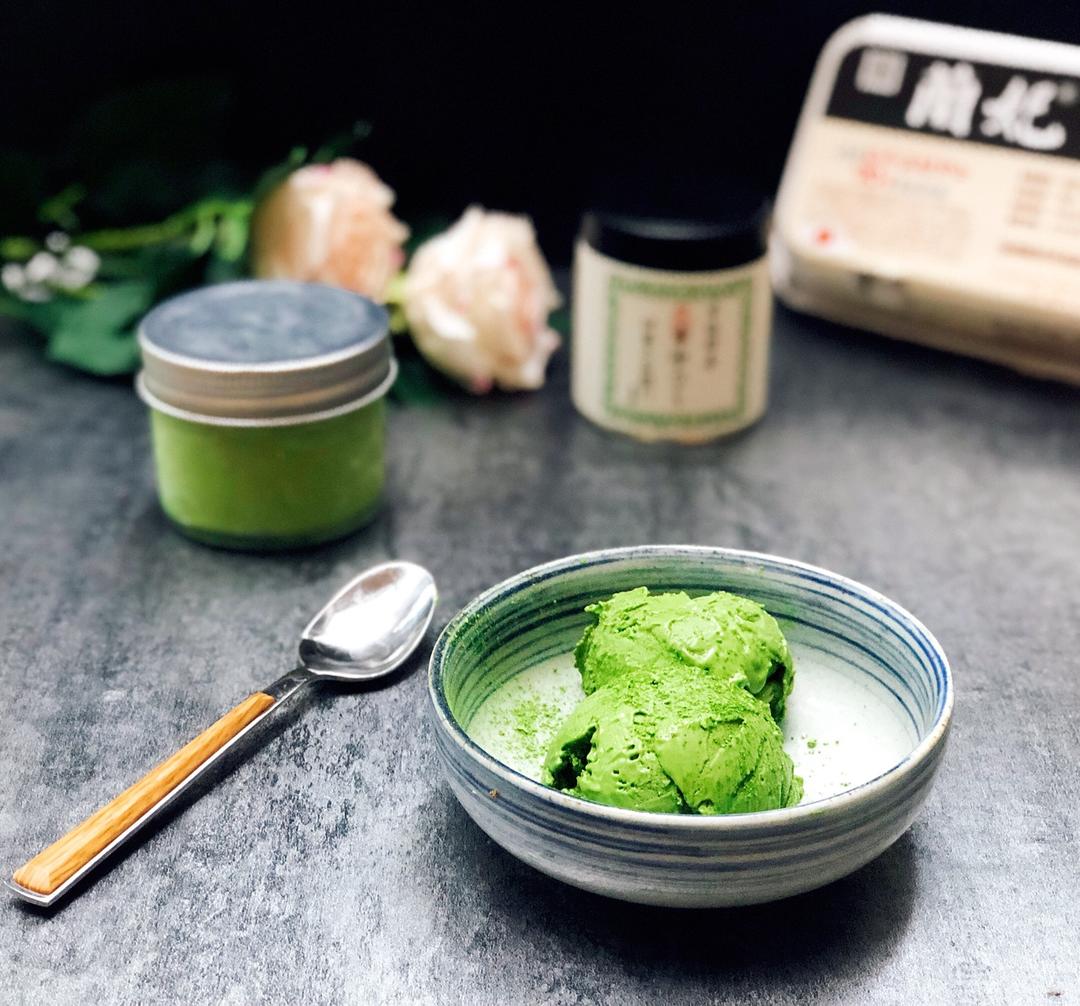 浓醇抹茶冰淇淋