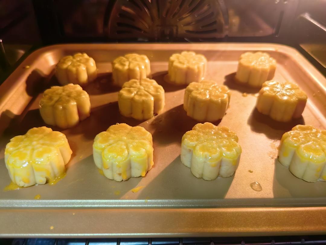 超级无敌好吃的奶黄月饼