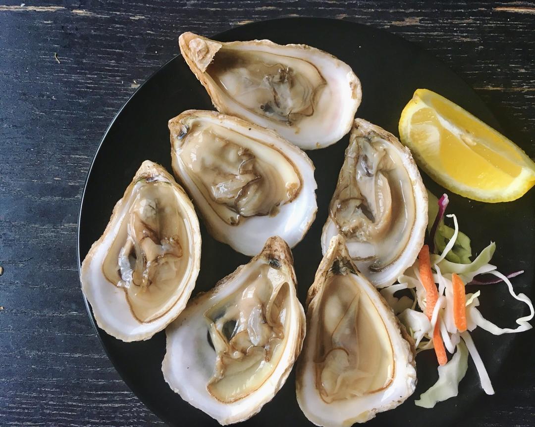 柠檬生蚝