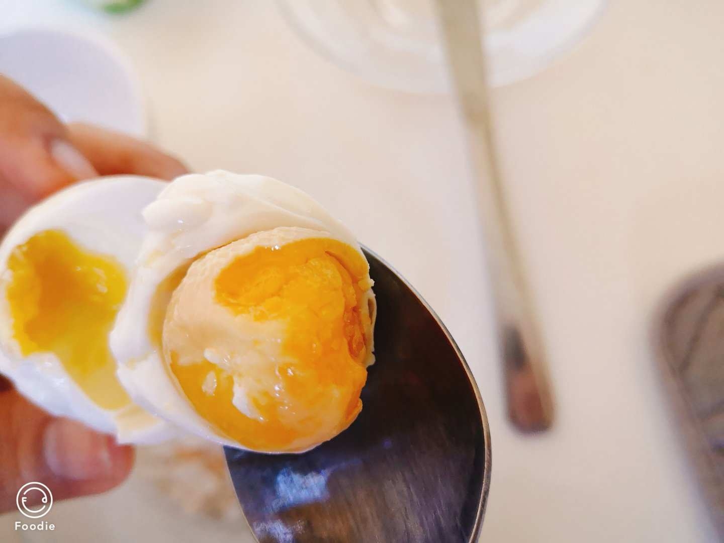 腌制出油的咸鸡蛋的做法
