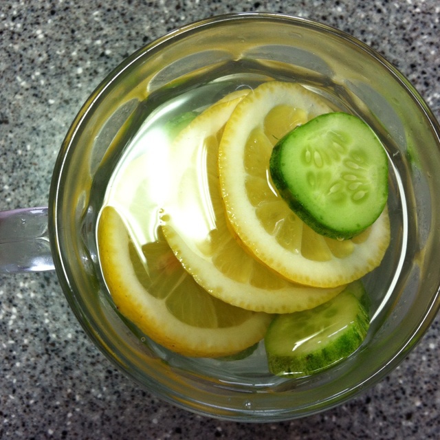 黄瓜柠檬水