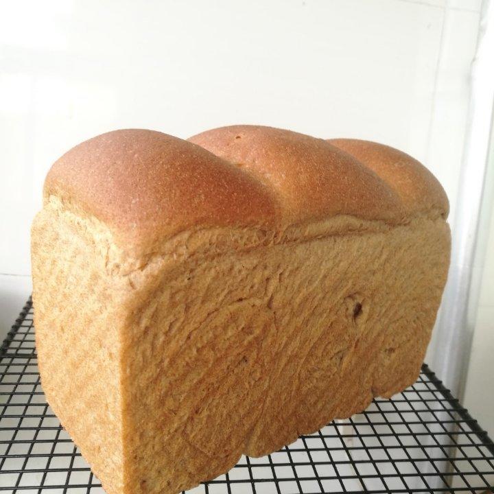 蜂蜜酸奶全麦吐司