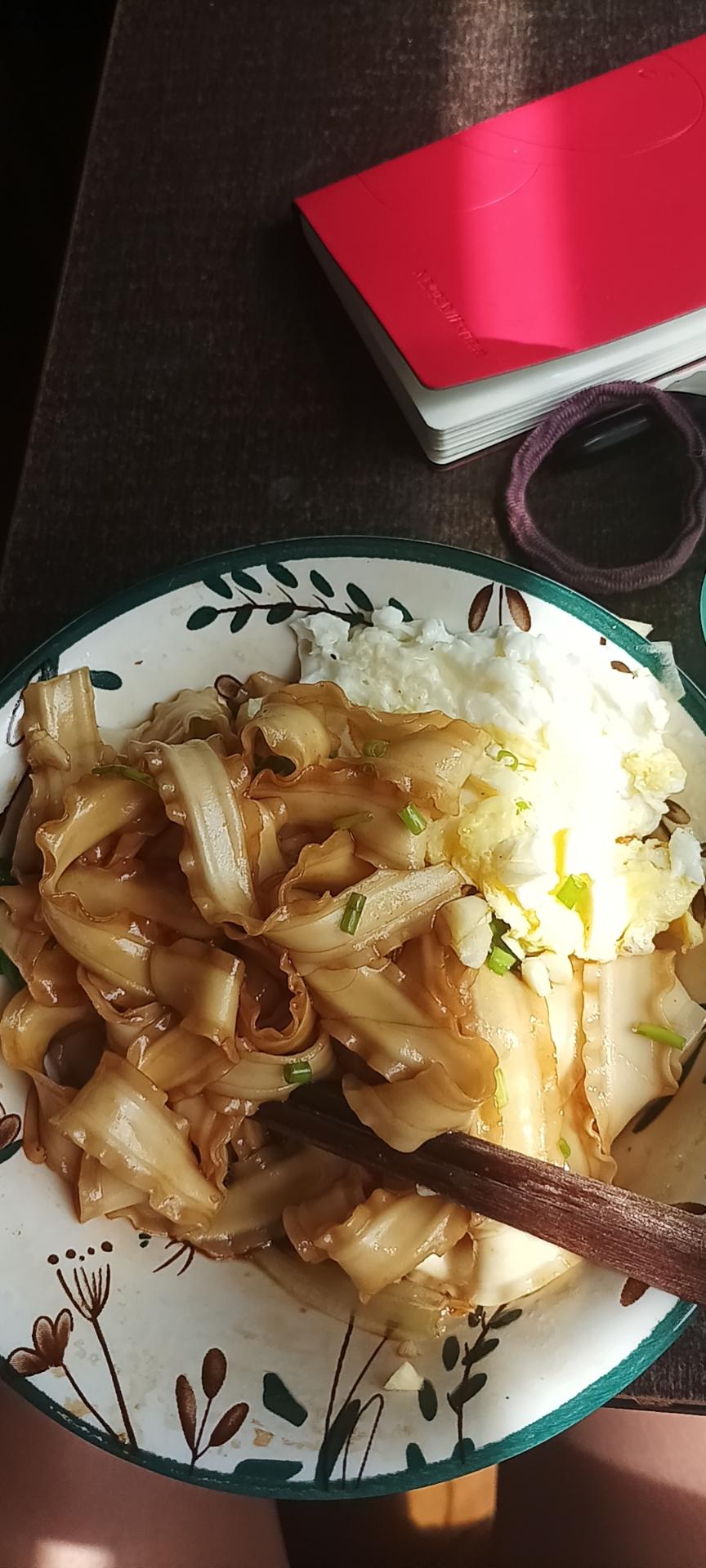 十分钟就能吃上的超简单油泼面