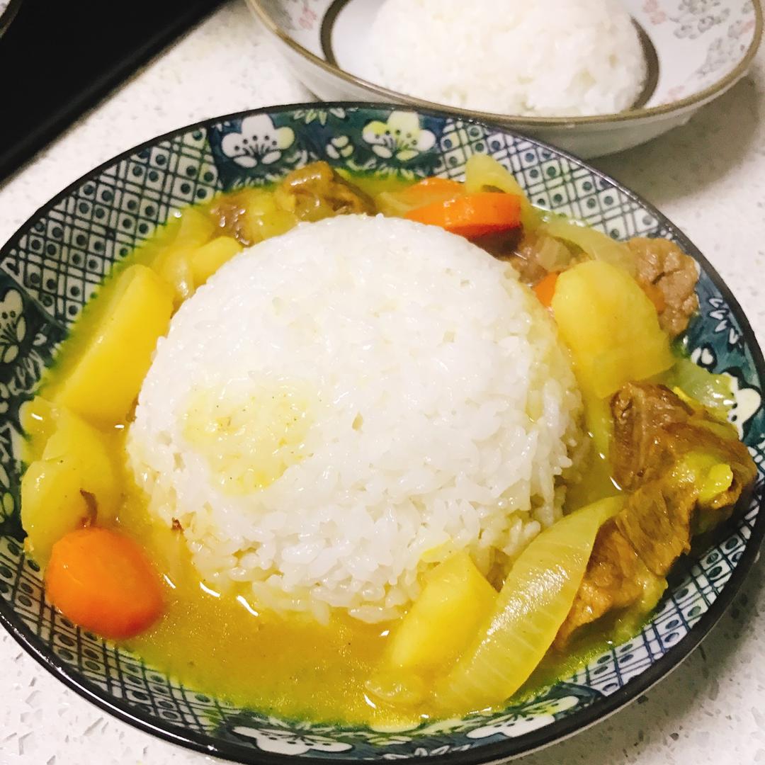 咖喱牛腩