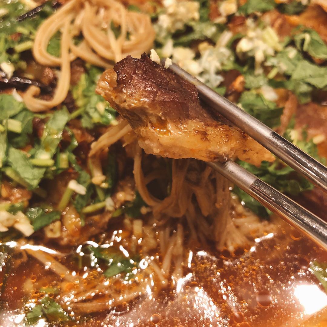 烤箱版香辣金针菇肥牛