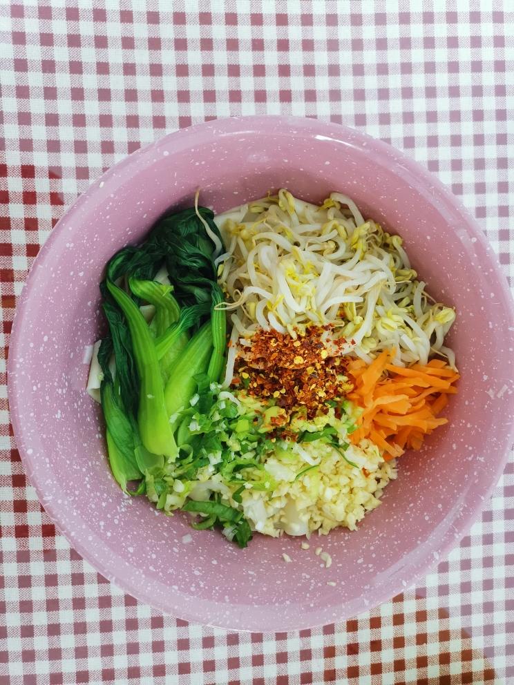 你好，女神经的油泼面的做法