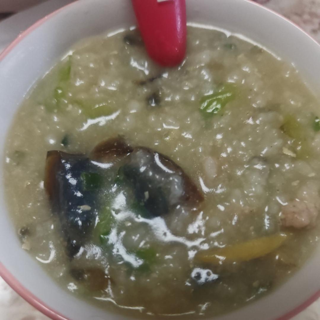 妈妈👩教我做的皮蛋瘦肉粥🥣简单快捷美味😋
