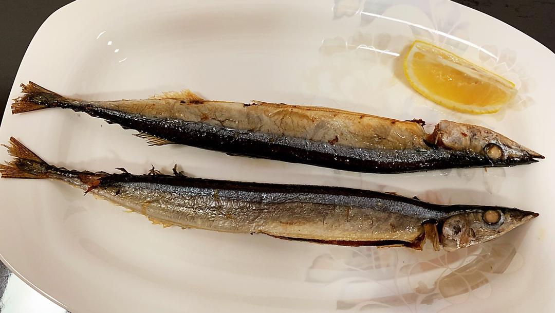 盐烤秋刀鱼