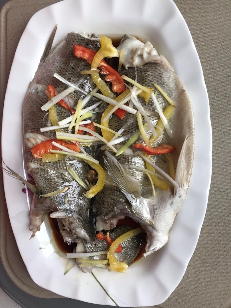 清蒸鲈鱼，三步搞定！