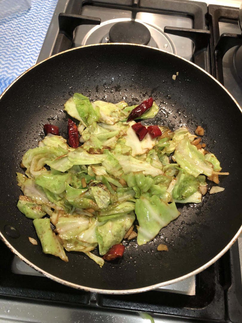 酸爽开胃的手撕包菜