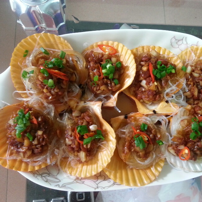 蒜蓉粉丝蒸扇贝