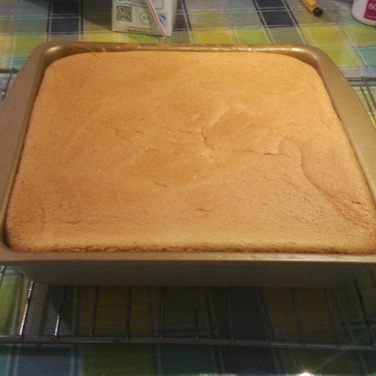 烤箱做蛋糕（戚风蛋糕的做法）