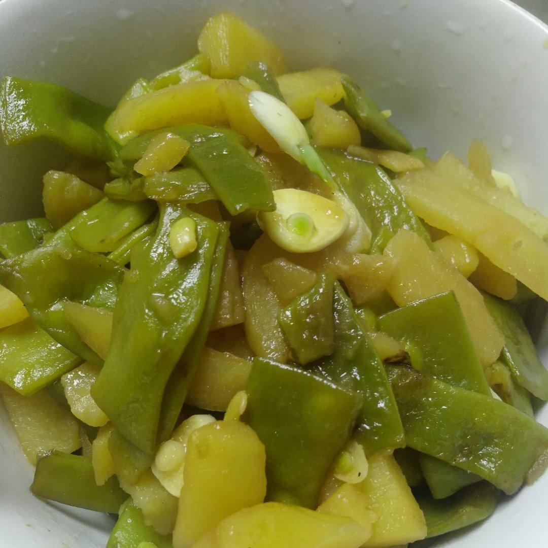 有肉味儿的素菜------扁豆炒土豆