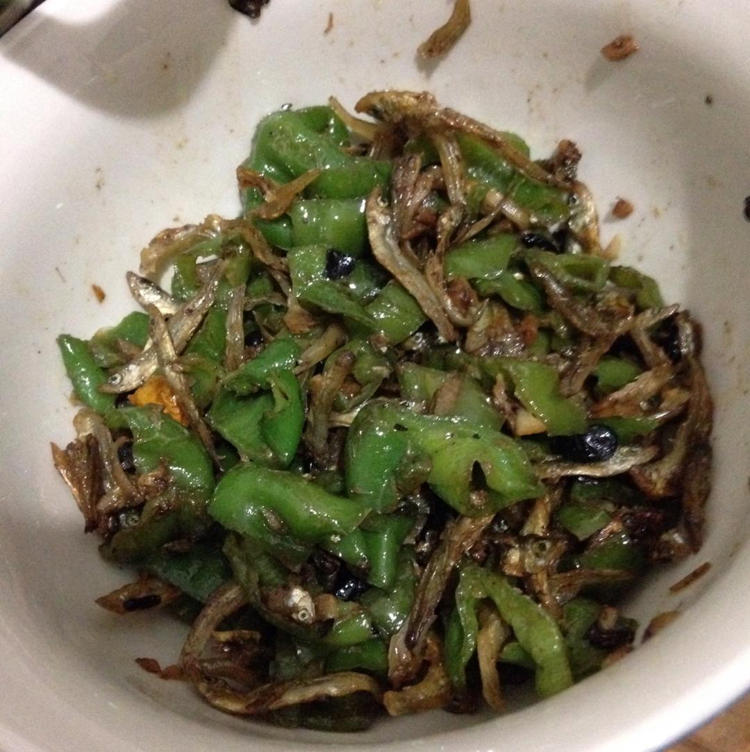青椒炒火焙鱼