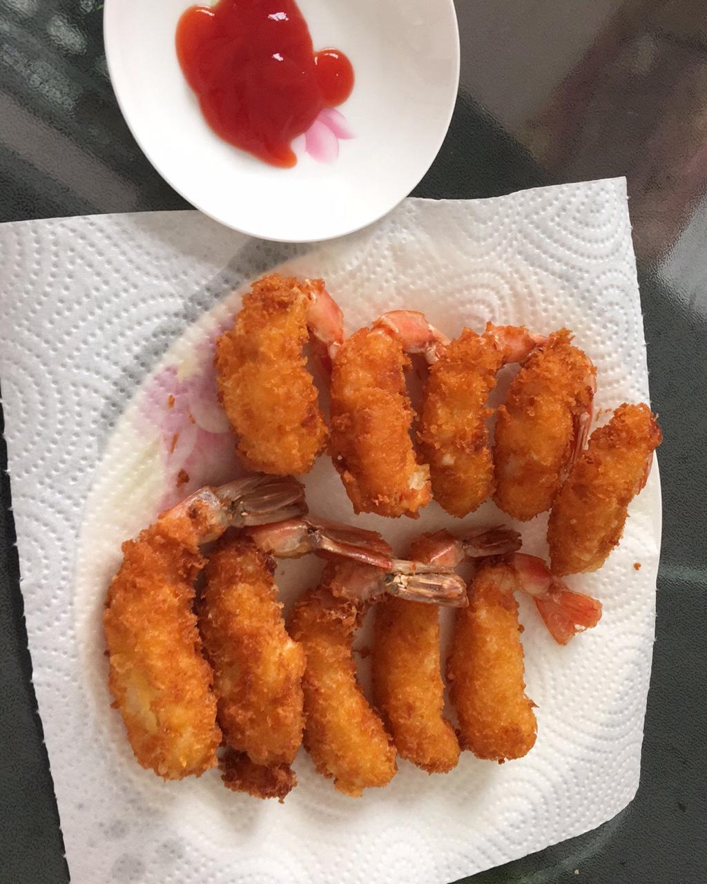 街头食裳做的面包糠虾