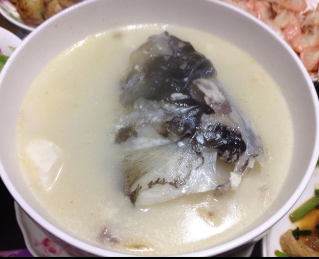 鱼头豆腐煲