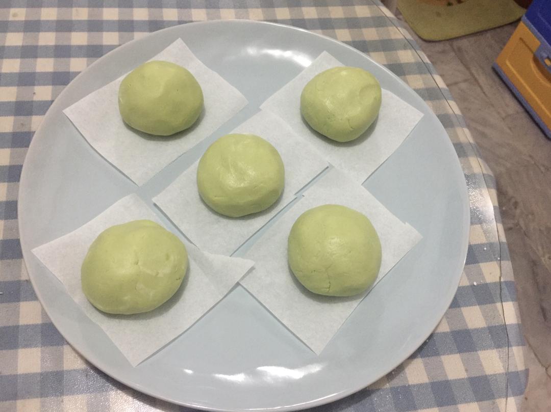 网红青团～～咸蛋黄肉松青团
