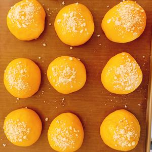 香酥松软‼️南瓜酥粒小面包🎃🎃🎃的做法 步骤16