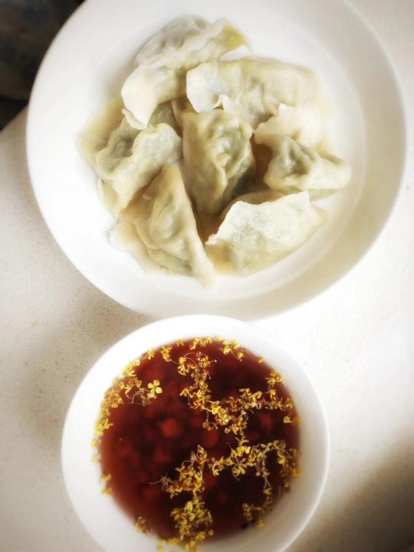 普通大肚饺子包法（内有羞答答小视频ヾ(@^▽^@)ノ　）