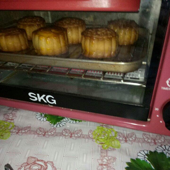 广式月饼——蛋黄莲蓉月饼